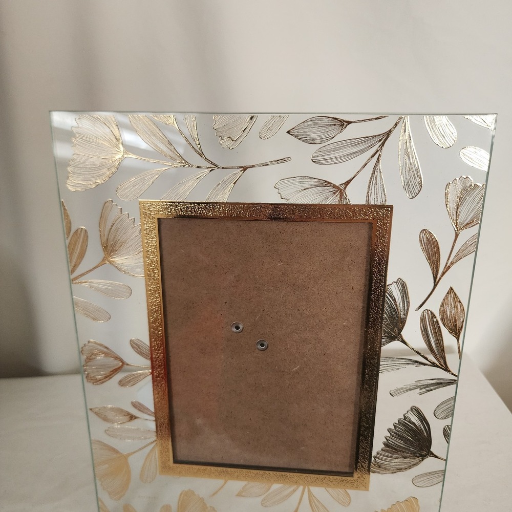 Beltrami Picture Frame 5" x 7" Picture Frame 10" x 12" Gold Tone Floral Clear - Picture 3 of 7